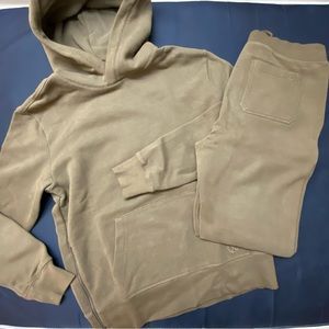 EXPRESS EDITION GREEN BROWN SWEATSUIT SMALL (INCLUDES HOODIE & SWEATPANTS)